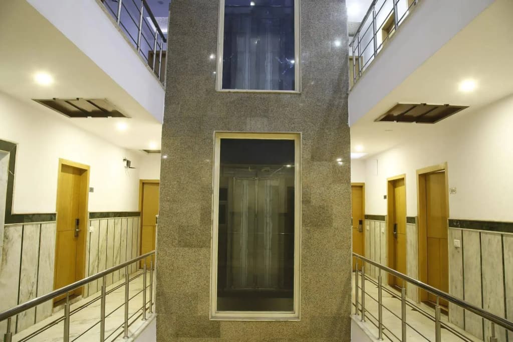 FabHotel Station 3 - photo 12