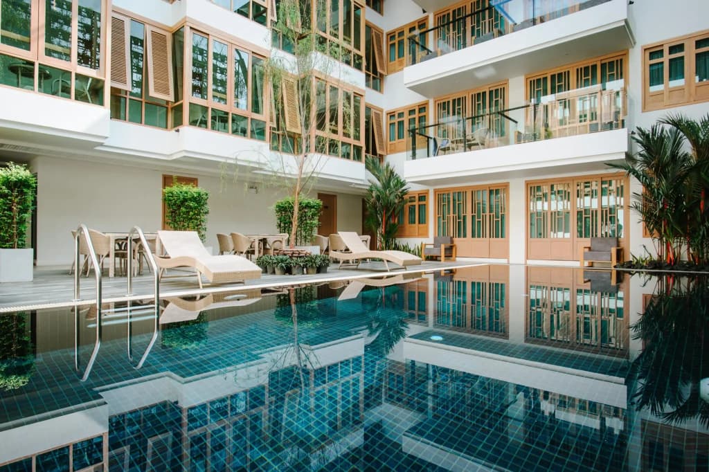 Moon Dragon Hotel - photo 16