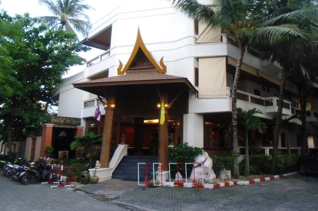 Thai House Beach Resort - photo 19
