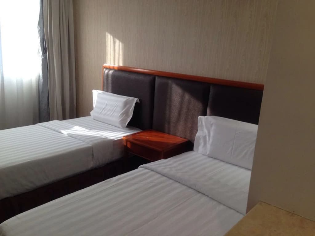 MB Hotel Lahad Datu - photo 3