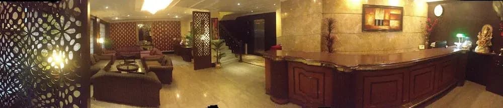 Hotel Crest Inn - photo 16
