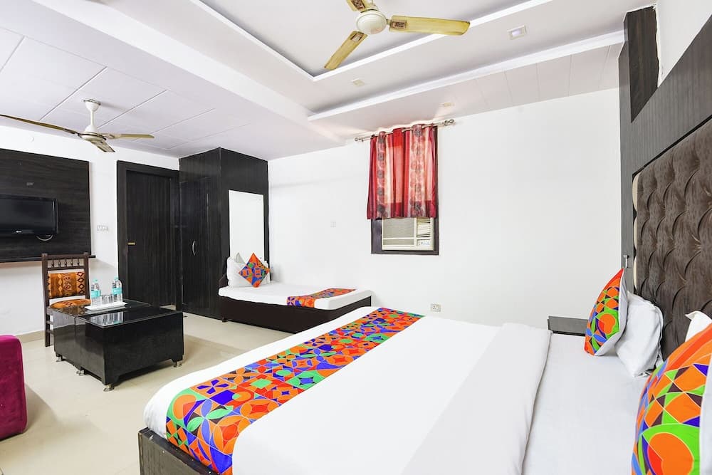 Fabhotel Vishesh Continental - photo 15