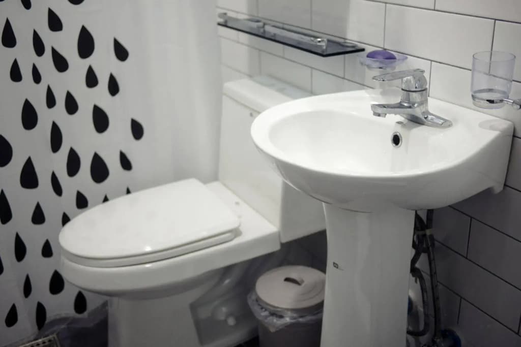 Whitetail Guesthouse - Hostel - photo 8