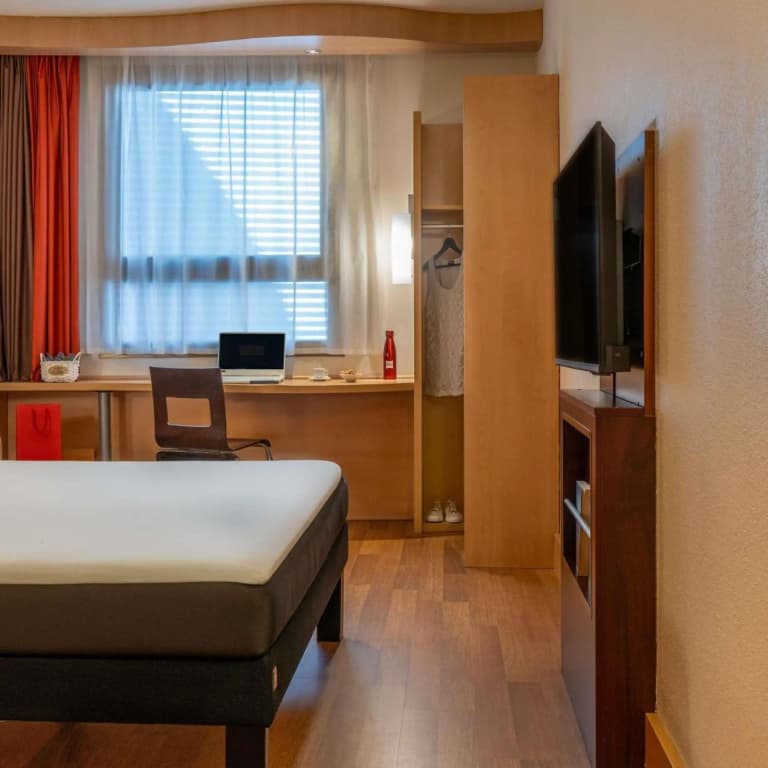 ibis Madrid Centro Las Ventas - photo 49