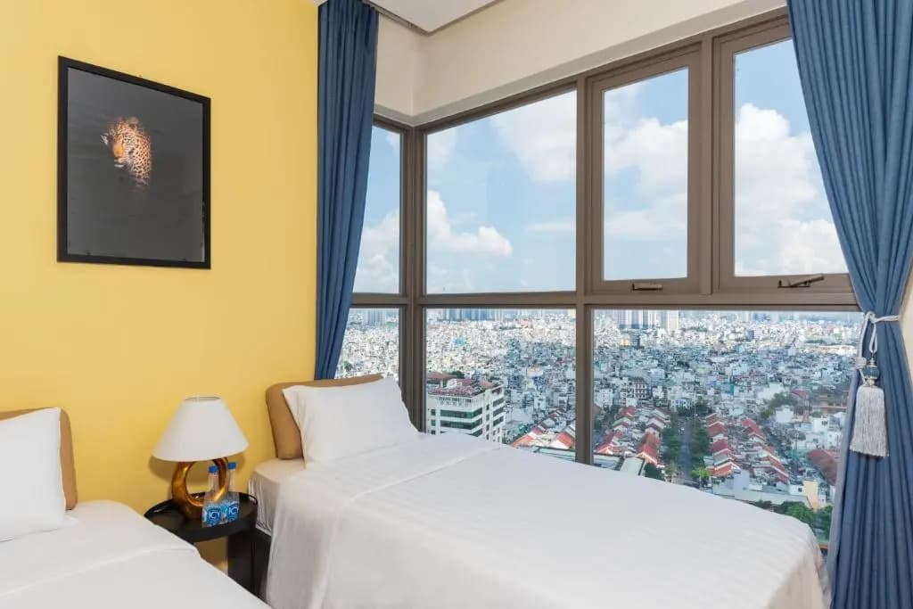 The luxury apartment, home away from home - photo 8