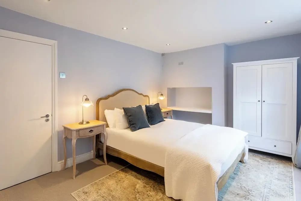 Two Bed Notting Hill Gem - photo 3