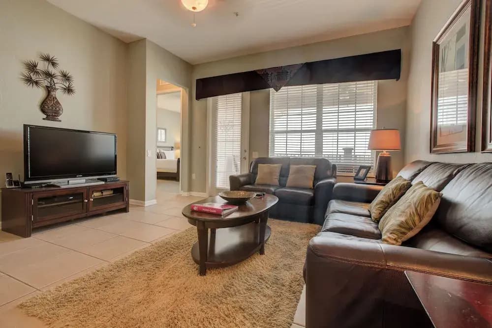 Penthouse w/ Spectacular Lakeview! Near Disney - photo 4