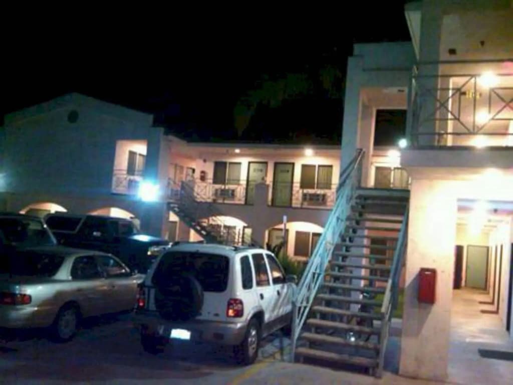 Crescent Inn - photo 12