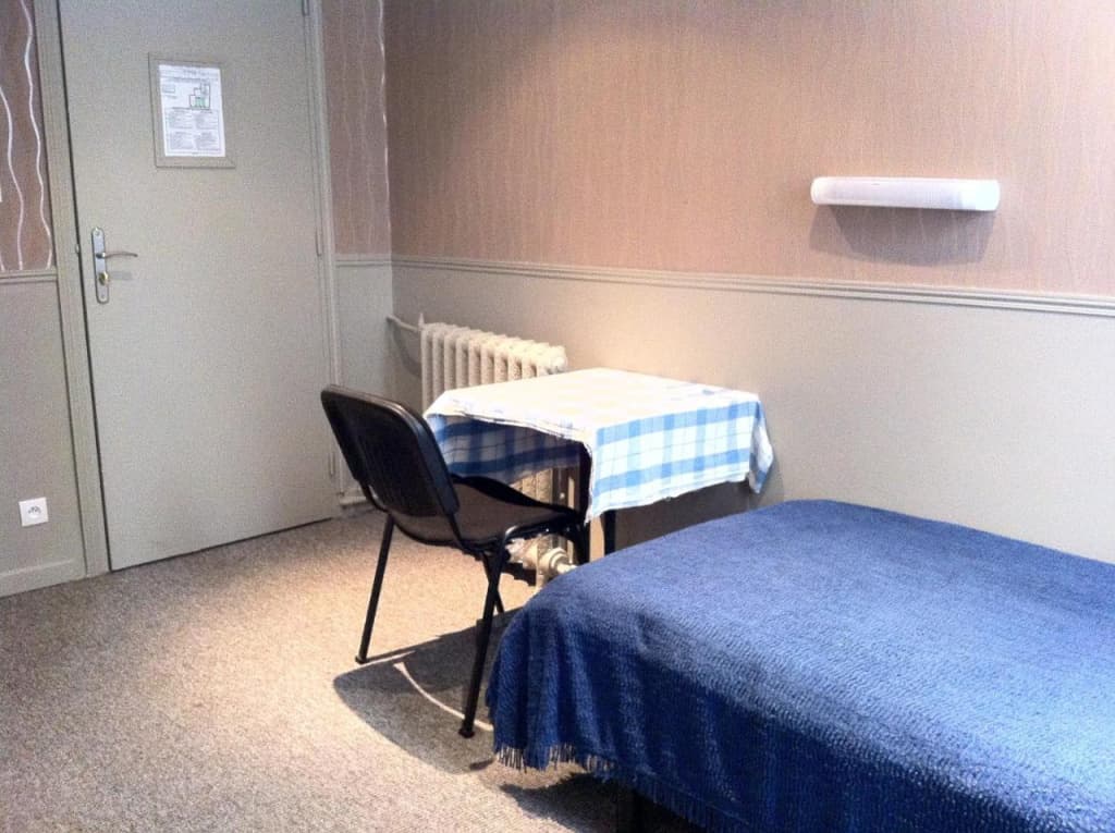 Hotel Des Arts - photo 7