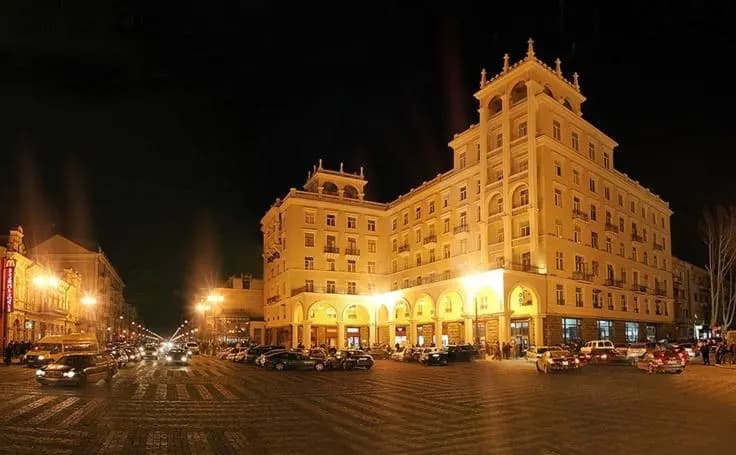 Hotel Chanel Apartments - photo 2