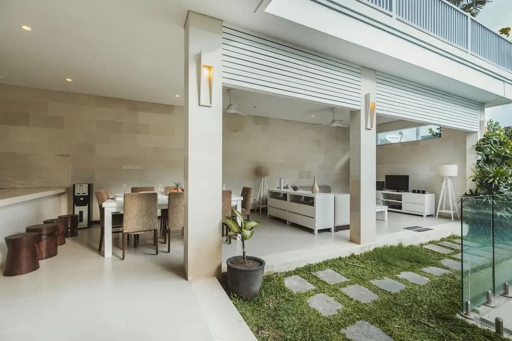 Villa Deus - photo 1