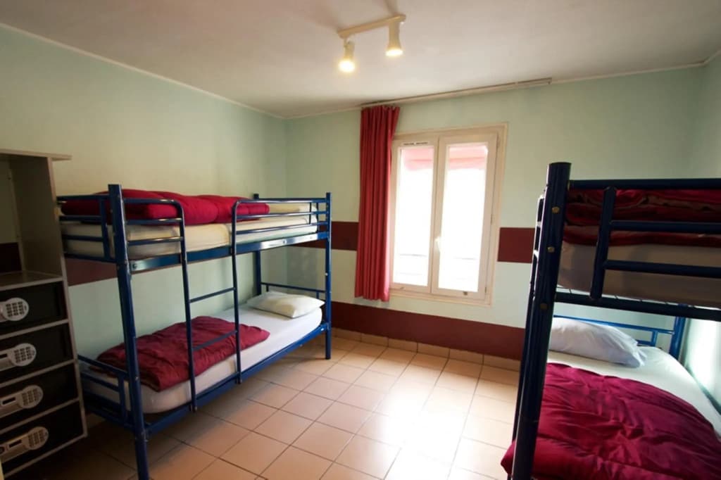 Auberge Internationale des Jeunes - Hostel - photo 4