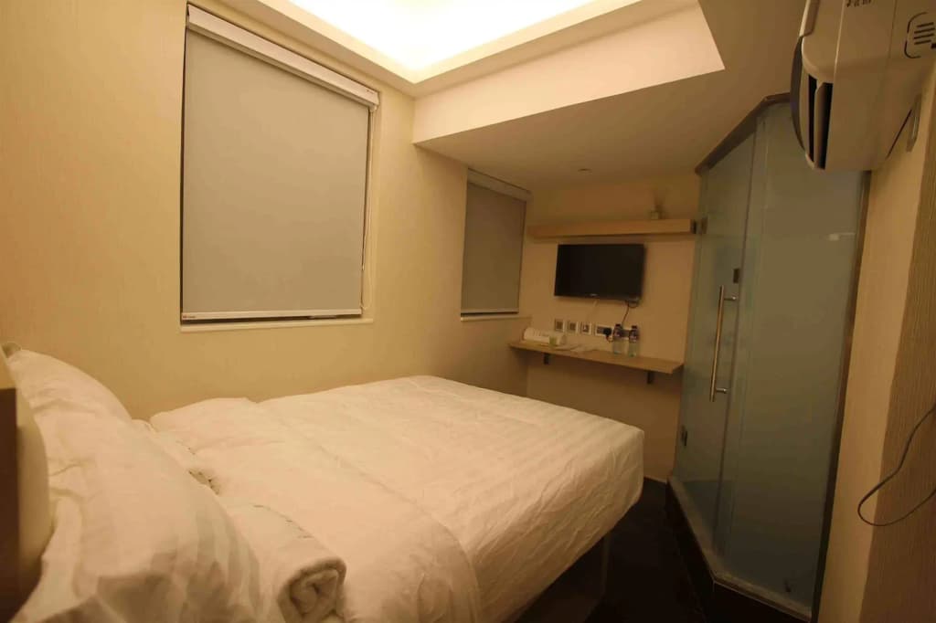 i-Hotel Limited - photo 1