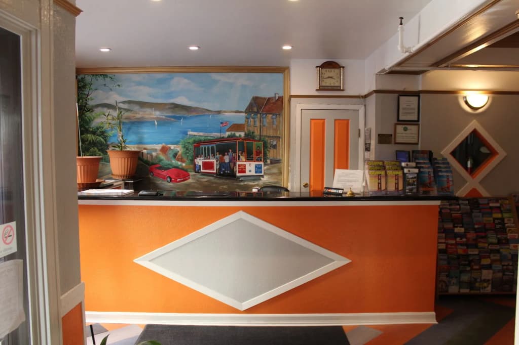 Layne Hotel - photo 17