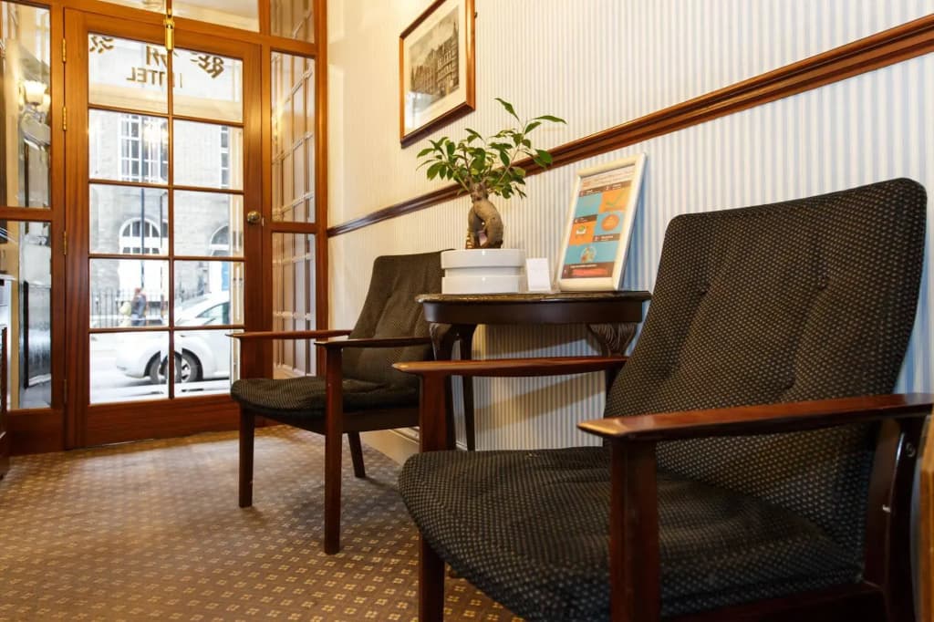 Regency House - photo 2