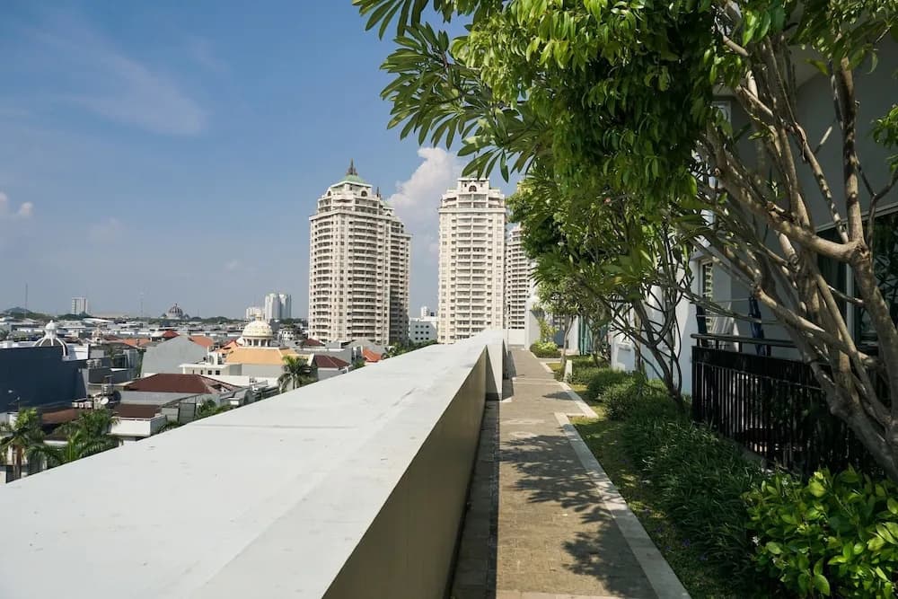 Spacious 3BR MOI Apartment Kelapa Gading - photo 16