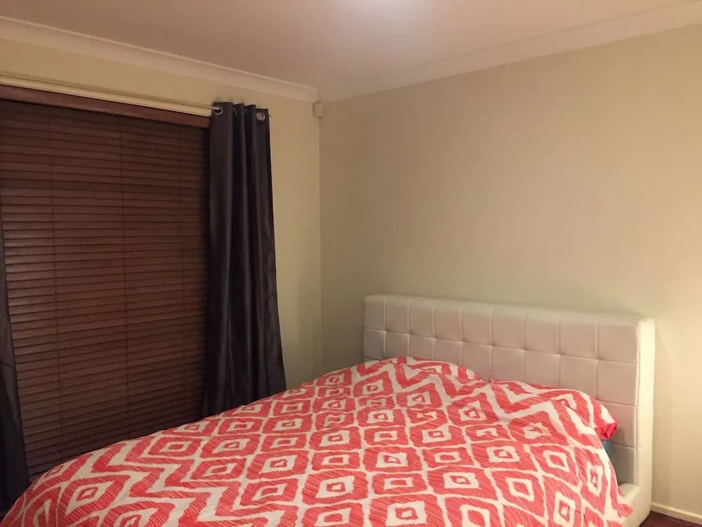 Spacious & Quiet Home in Stanhope - photo 2