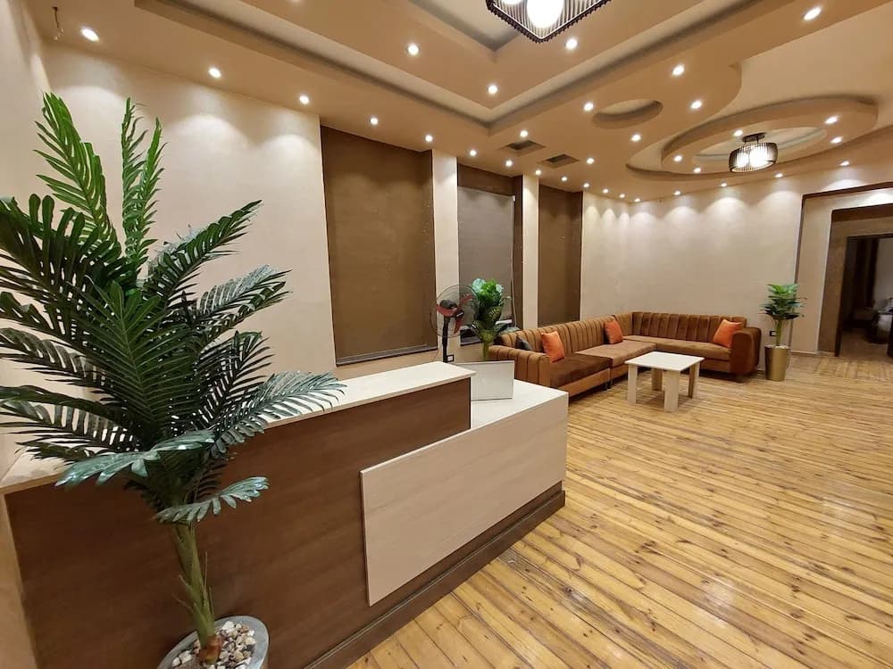 Cairo plaza 2 hotel - photo 2