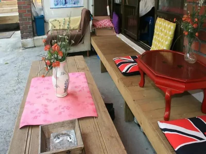 Windroad Guesthouse - photo 6