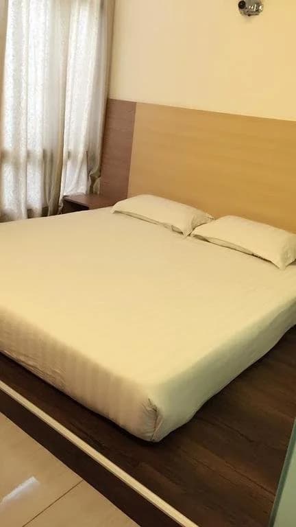 Dolphin Hotel - main photo