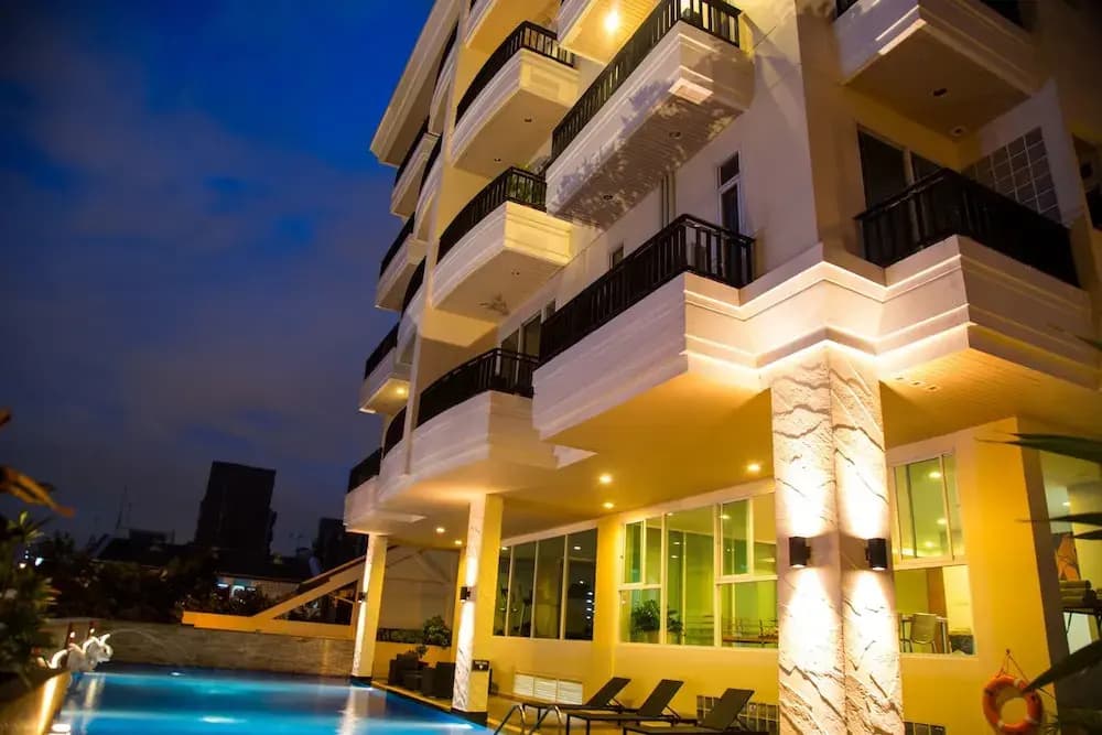 Patio Luxury Suites - photo 16
