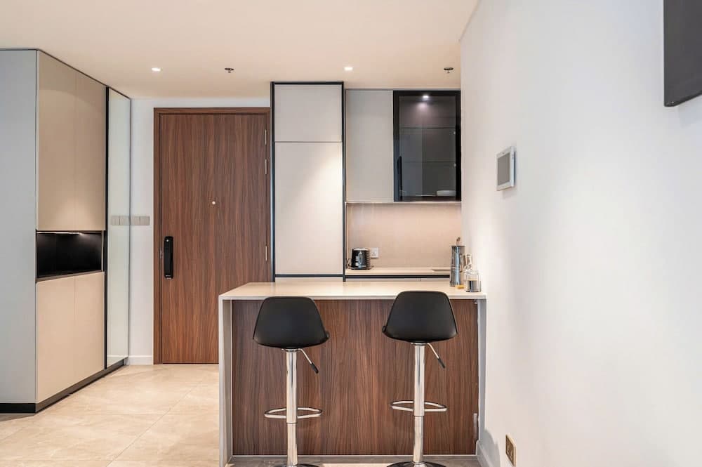 The CREST Premier Residence - photo 24