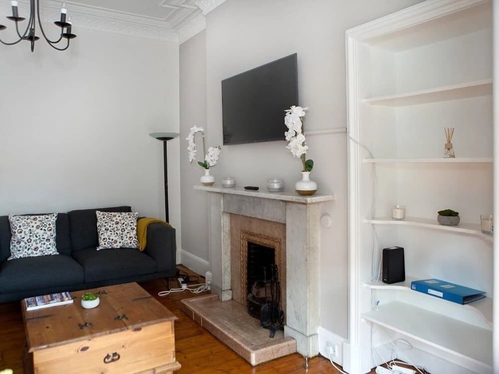 Edinburgh Serviced Apartment - photo 2