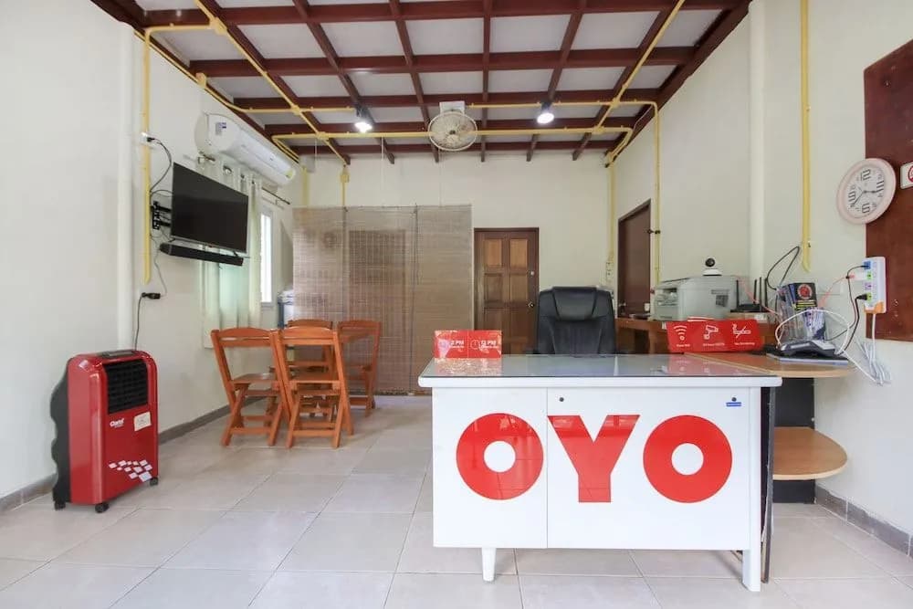 OYO 75373 Chamil House - photo 12
