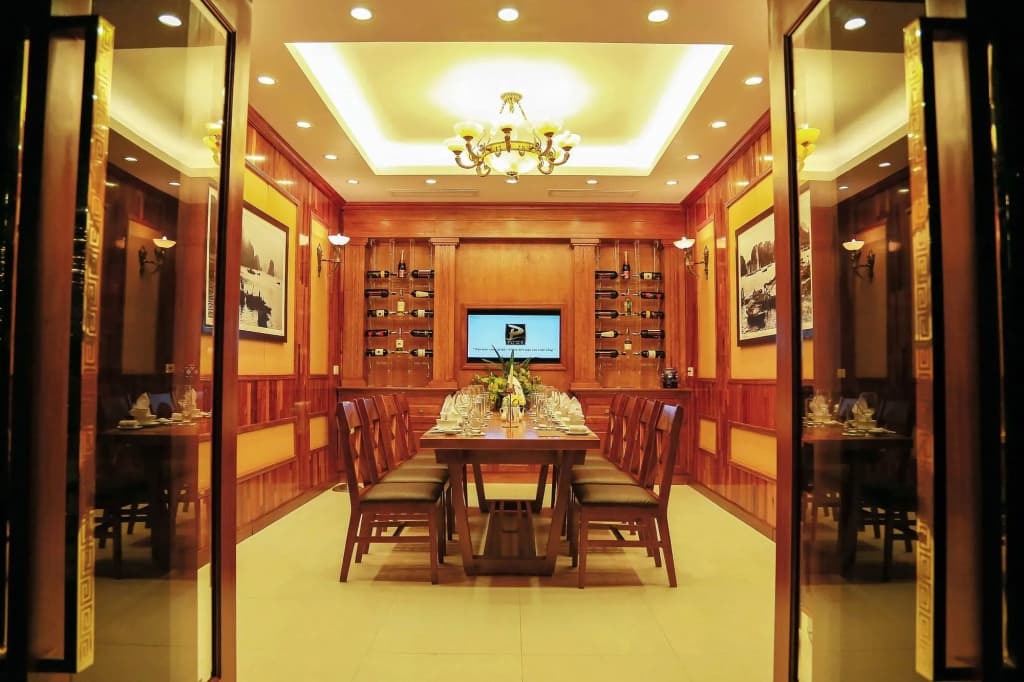 Halong Palace Hotel - photo 33