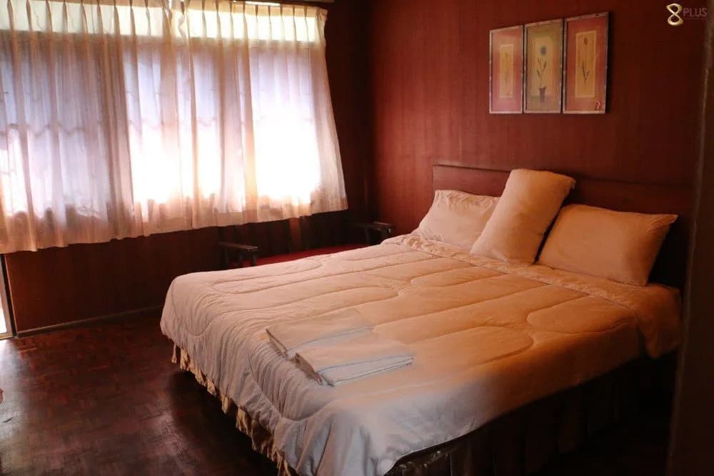 8 Plus Hotel - photo 2