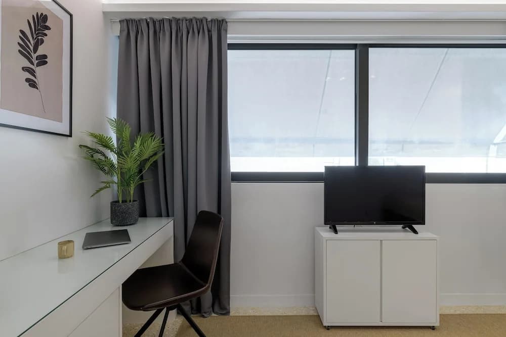 Momo Suites Acropolis by Aura Homes - photo 3