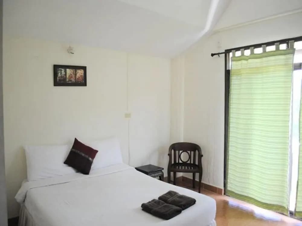 Sunny Guesthouse - photo 2