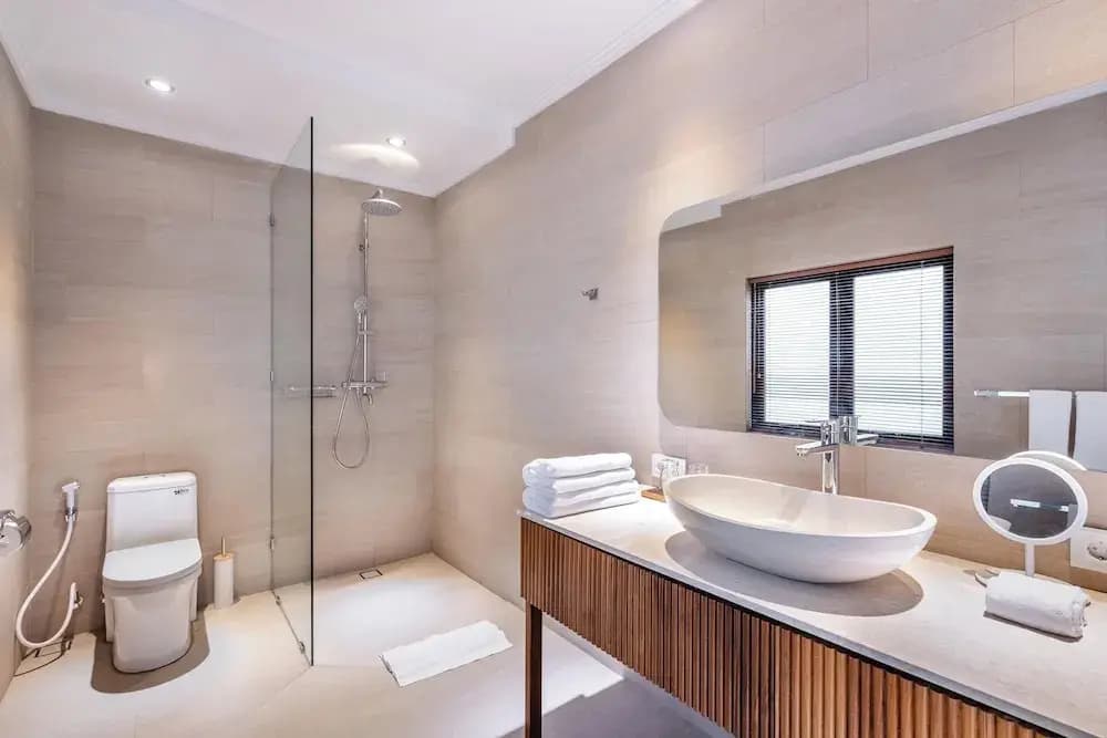 Oasis Residences - Serene Sanur Sanctuary, Modern Comfort Meets Nature - photo 34