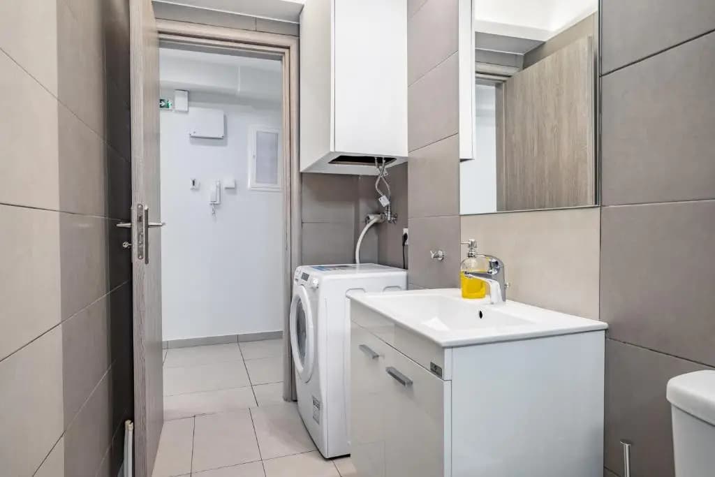 Supreme C1 Apartment in Syntagma - photo 8