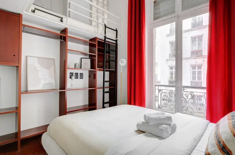 Le Marais & Place de la Republique 3BR - photo 25