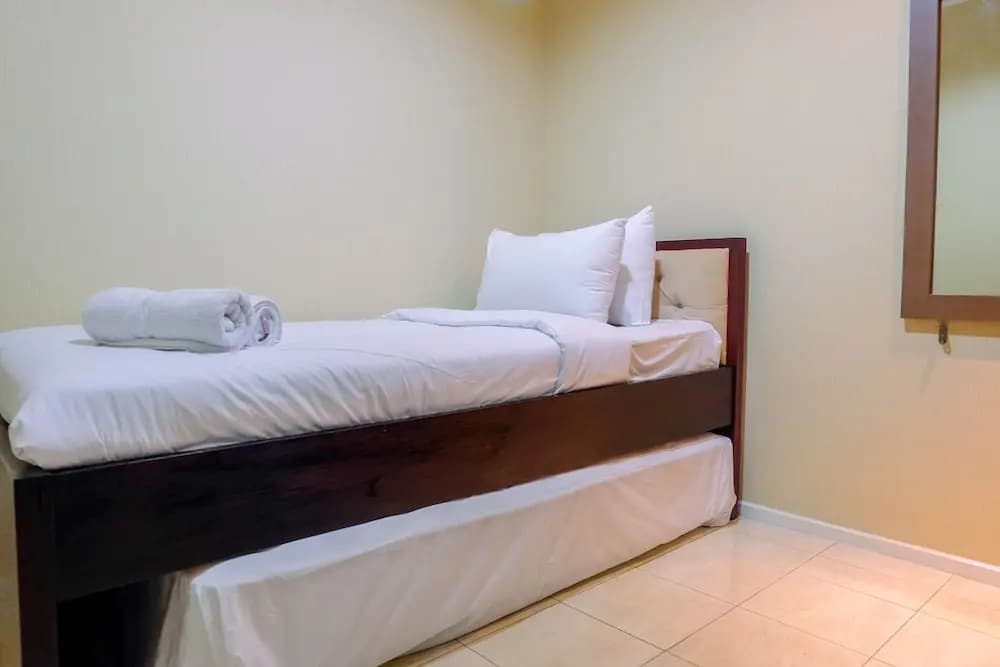 Strategic 2BR Apartment with City View at FX Residence - photo 11