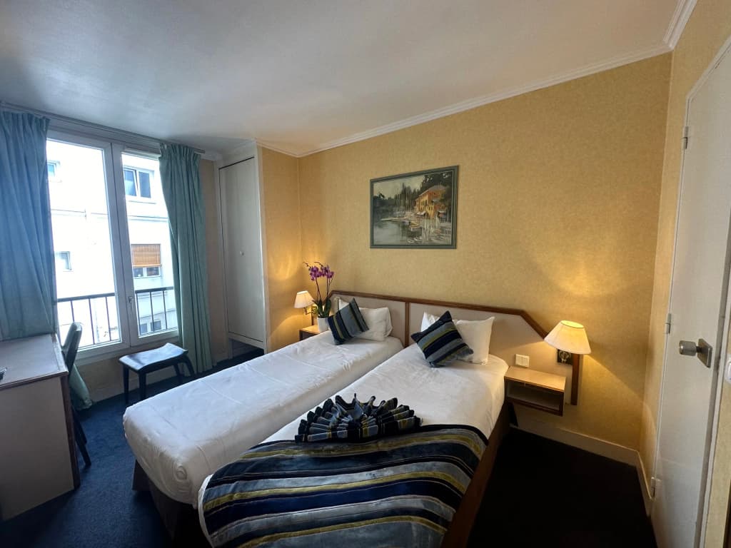 Opera Deauville Hotel - photo 2