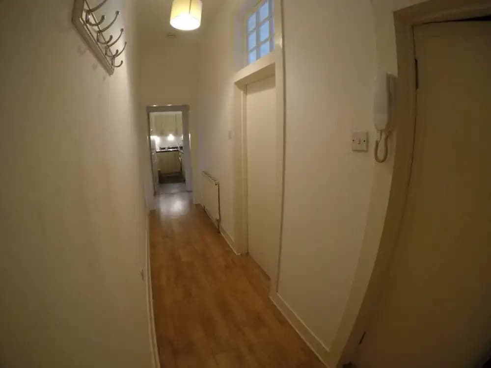 Cosy 2 Bedroom Apartment In City Centre - photo 6