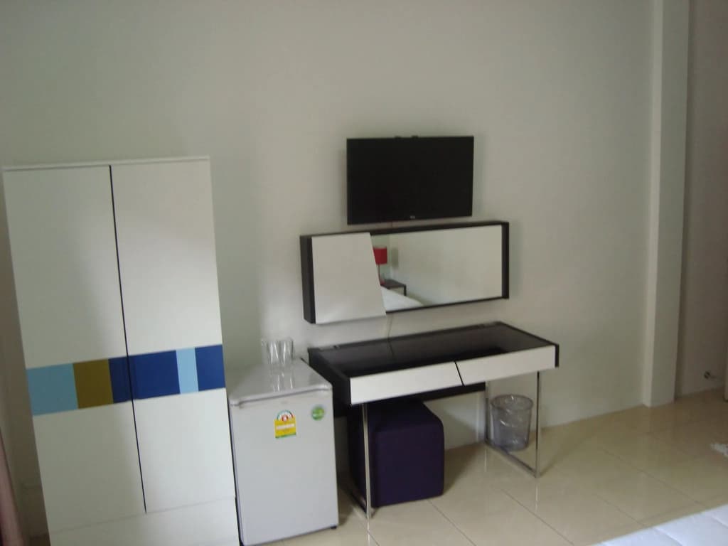 Beesplace Guesthouse - photo 2