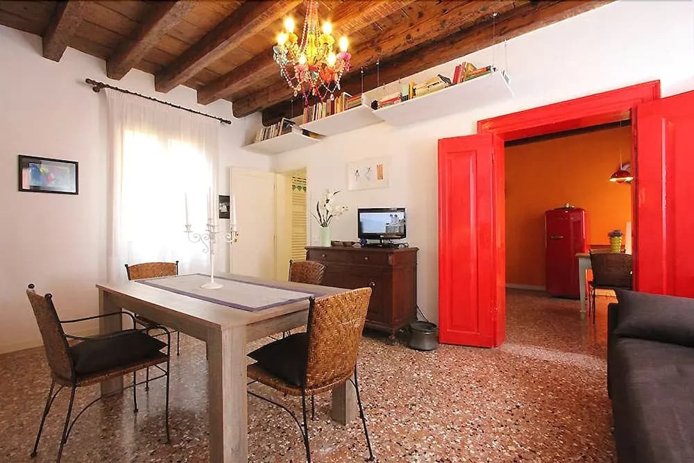 City Apartments - Santo Stefano - photo 12