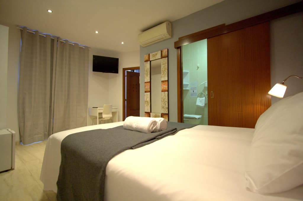 Artistic Hostel BCN  - photo 4