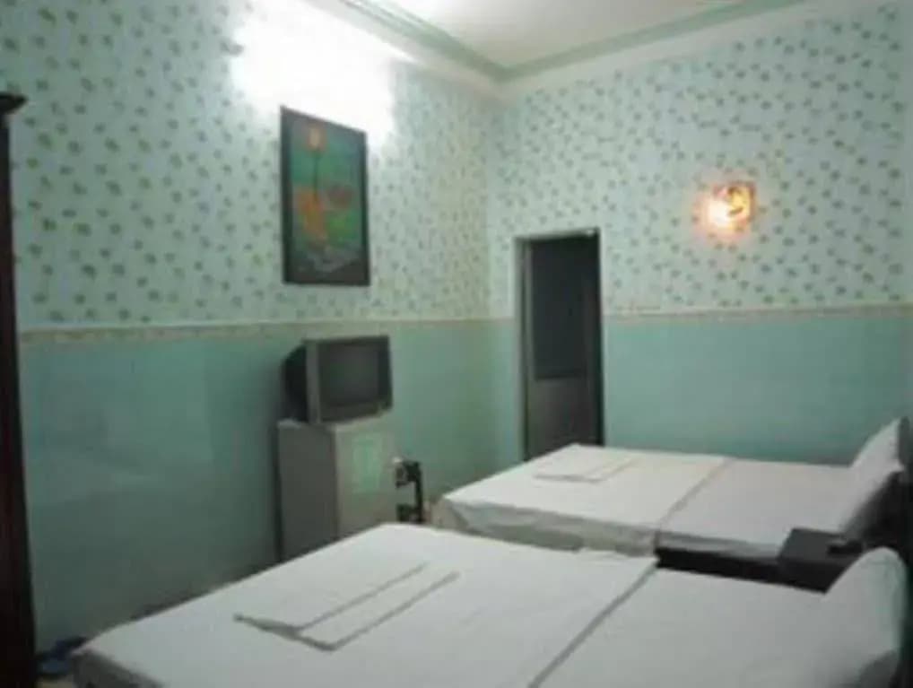 Dao Hung Hotel Saigon - photo 3