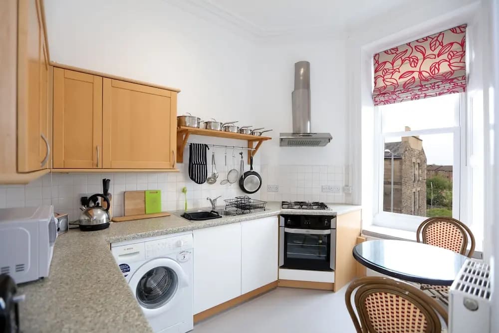 Classic City Apartment - photo 11