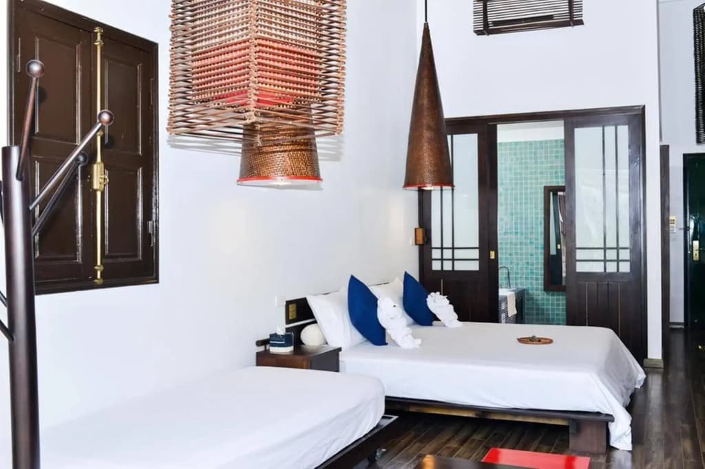 Cinnamon Cathedral Hotel - photo 5