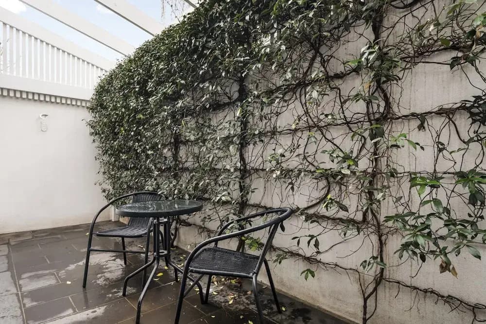Stylish 2BR House, Walk to Parks & Cafes - photo 14