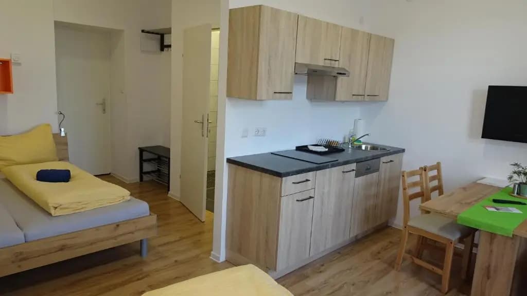 Luna Apartments - photo 2