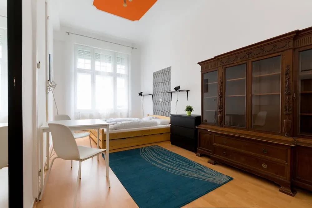 Budapest Apart-NAM-Queen Room - photo 5