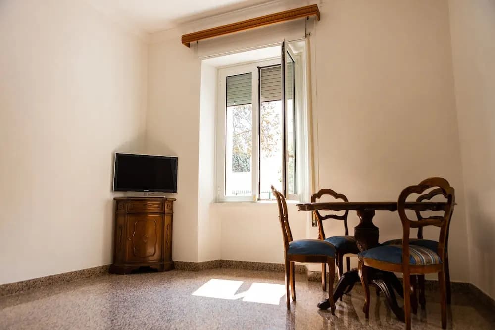 Alexander Vatican House - photo 2