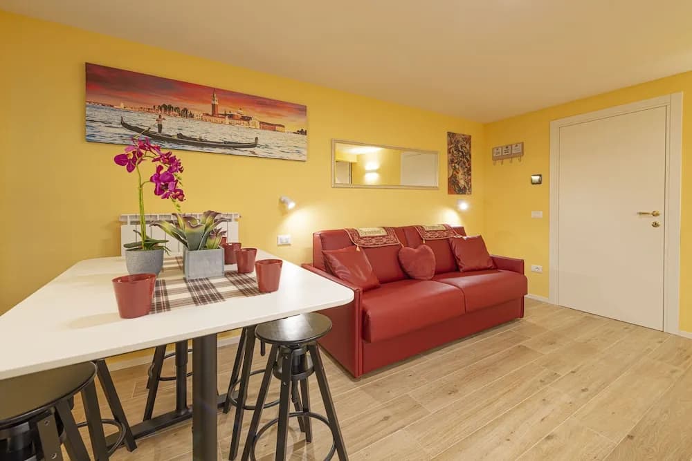 Nina'S  Accommodations In Venice Center - photo 13