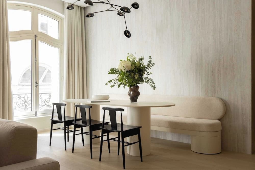 Luxurious Astorg Residence - photo 14